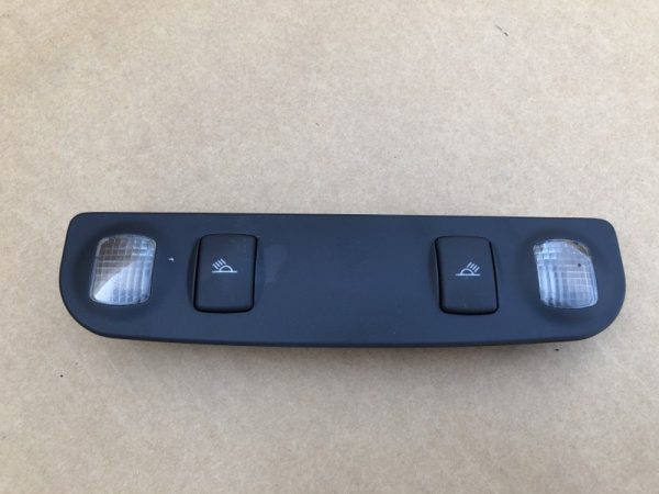 Plafoniera spate Audi A3 8P s-line pe negru - Dezmembrari Auto