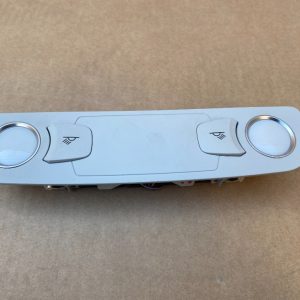 Plafoniera spate Audi A6 C6 4L0947111B 4L0 947 111 B - Dezmembrari Auto