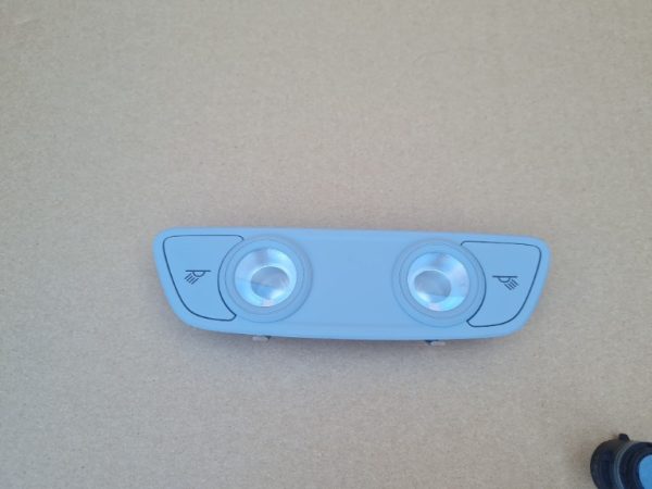 Plafoniera spate Audi Q8 2019 8W0947111 8W0 947 111 - Dezmembrari Auto