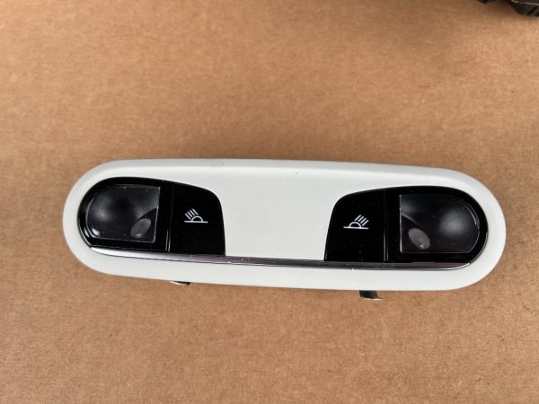 Plafoniera spate LED Audi A6 C7 4G0947111A 4G0 947 111 A la 0 km - Dezmembrari Auto