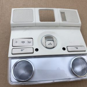 Plafoniera VW Passat CC crem cu buton trapa panoramica 1K0947105 1K0 947 105 - Dezmembrari Auto