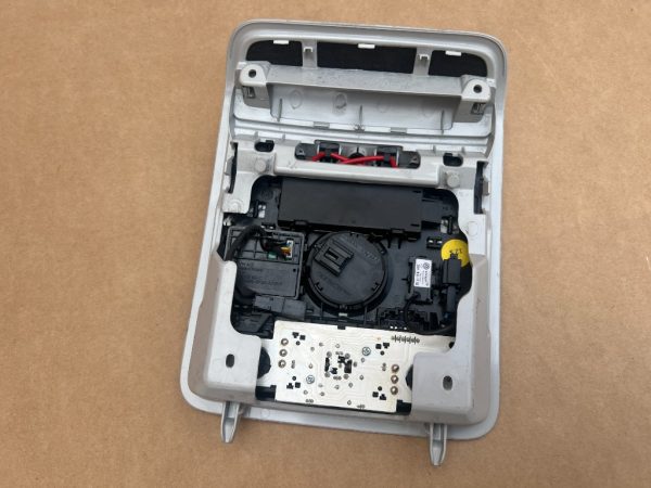 Plafoniera VW Scirocco Passat B7 CC 1K9867489A 1K9 867 489 A - Dezmembrari Auto - imagine 2