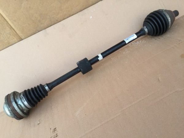 Planetara dreapta fata VW Passat B8 3Q0 407 272 AR 3Q0407272AR - Dezmembrari Auto