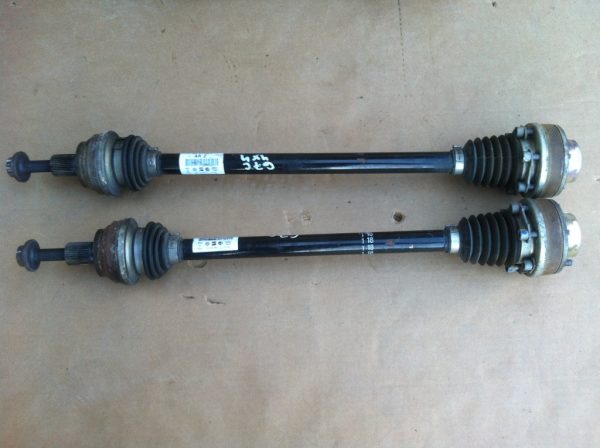 Planetara dreapta spate VW Golf 7 5Q0501204A 5Q0 501 204 A - Dezmembrari Auto