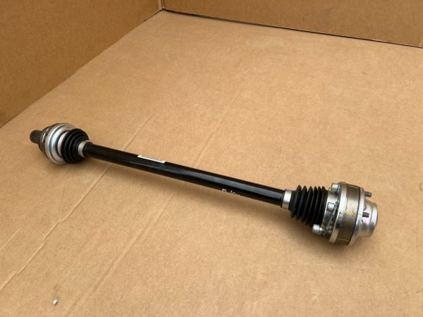 Planetara dreapta spate VW T-ROC 4motion la 0 km 5Q0501204C 5Q0 501 204 C - Dezmembrari Auto