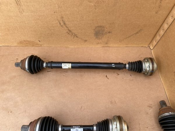 Planetara dreapta VW Jetta New Beetle 5C0407272AC 5C0 407 272 AC - Dezmembrari Auto