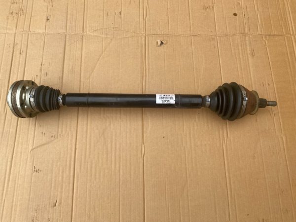 Planetara dreapta VW Polo 6R0407764M 6R0 407 764 M - Dezmembrari Auto