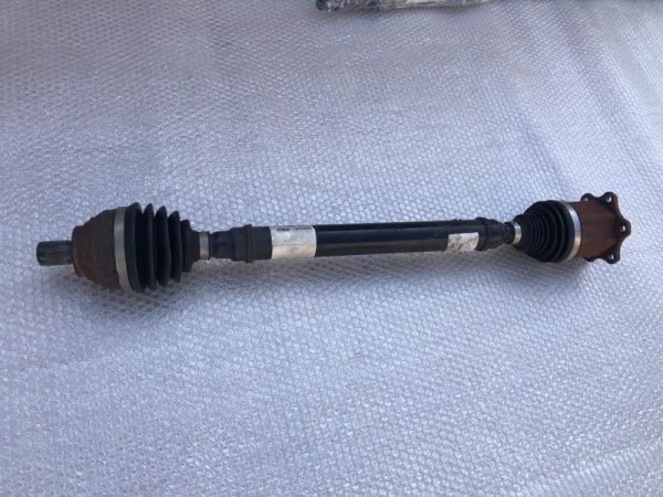 Planetara dreapta VW Sharan 2.0 tdi DSG 7N0407764R 7N0 407 764 R - Dezmembrari Auto