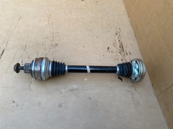 Planetara spate Audi E-Tron 2021 4KE501203B 4KE 501 203 B la 0 km - Dezmembrari Auto