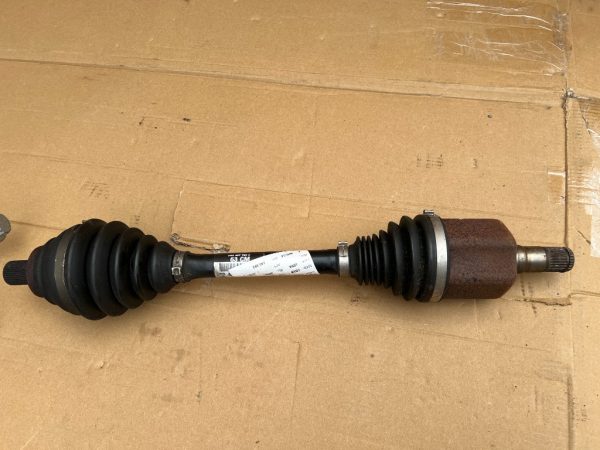 Planetara stanga Audi Q3 VW Tiguan 5N0407763C 5N0 407 763 C - Dezmembrari Auto