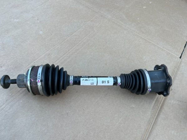 Planetara stanga dreapta Audi A4 B9 cod 8W0407271A 8W0 407 271 A - Dezmembrari Auto