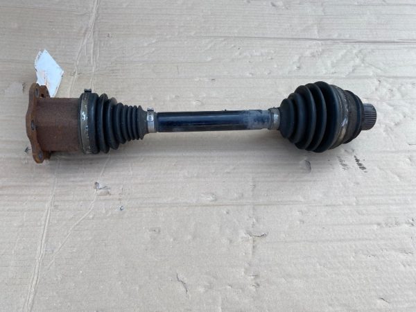 Planetara stanga fata Audi Q5 8R0407271C 8R0 407 271 C - Dezmembrari Auto