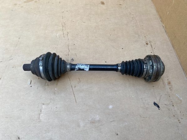 Planetara stanga VW Passat B7 1K0407271LD 1K0 407 271 LD - Dezmembrari Auto