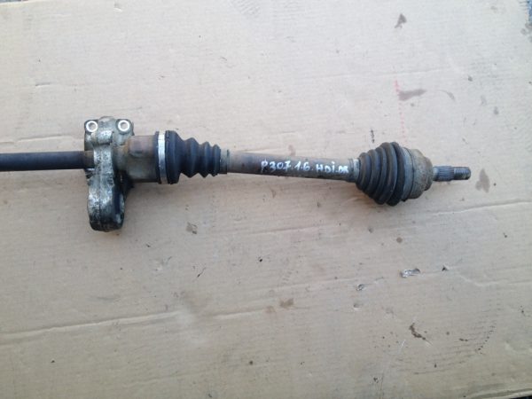 Planetara dreapta Peugeot 307 SW 2006 1.6 HDI - Dezmembrari Auto