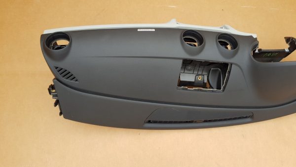 Plansa bord Audi A3 8V - Dezmembrari Auto - imagine 3