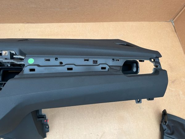 Plansa bord BMW X1 F48 din 2017 la 0 km 9332740 model cu head-up display - Dezmembrari Auto - imagine 3
