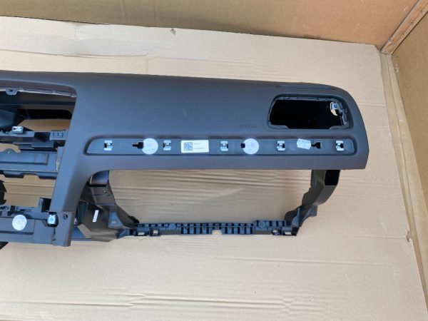Plansa bord goala VW Golf 7 2016 la 0 km - Dezmembrari Auto - imagine 3
