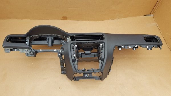 Plansa bord goala VW Jetta 2016 - Dezmembrari Auto