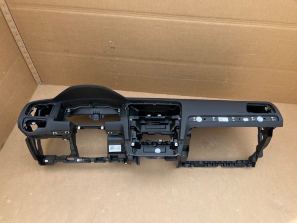 Plansa bord VW Golf 7 la 0 km fara airbaguri - Dezmembrari Auto - imagine 2