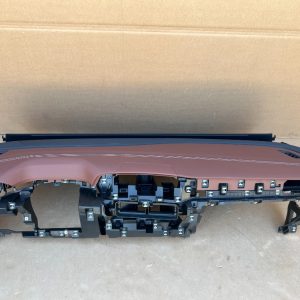 Plansa bord VW ID.4 ID4 piele maro la 0 km - piesa originala - Dezmembrari Auto