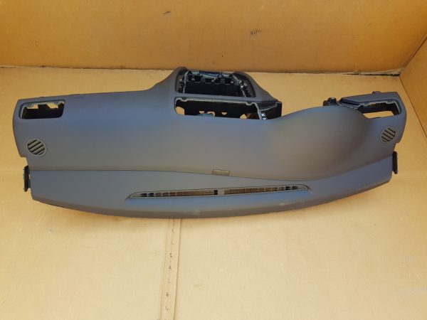 Plansa bord VW Jetta 2016 - Dezmembrari Auto