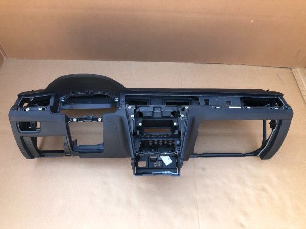 Plansa bord VW Passat B8 - Dezmembrari Auto