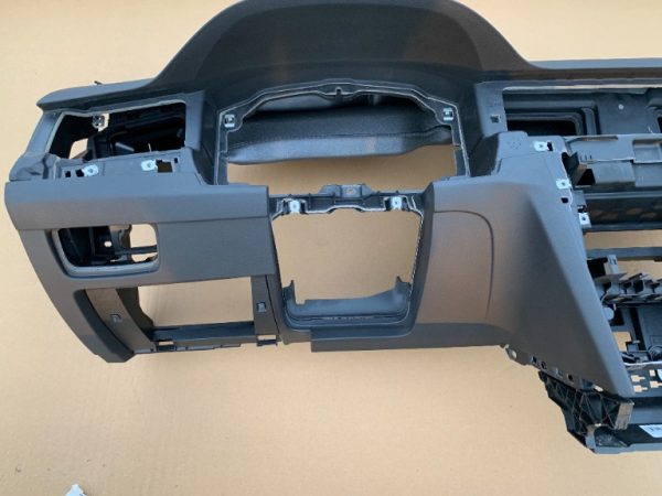 Plansa bord VW Passat B8 facelift 2020 - Dezmembrari Auto - imagine 3