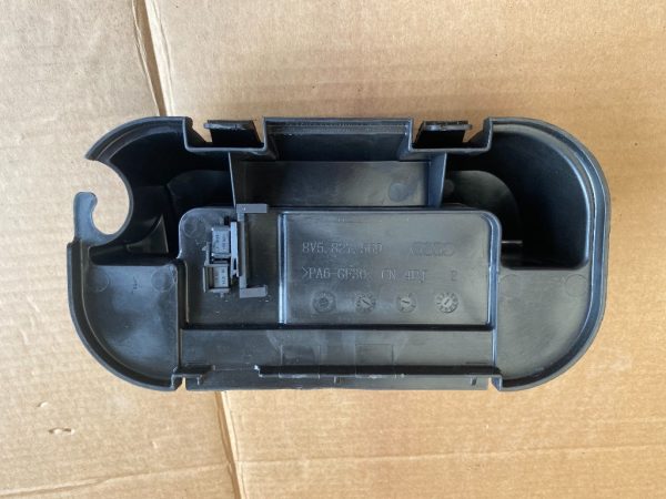 Plastic capota portbagaj Audi A3 8V sedan 8V5827569 8V5 827 569 - Dezmembrari Auto
