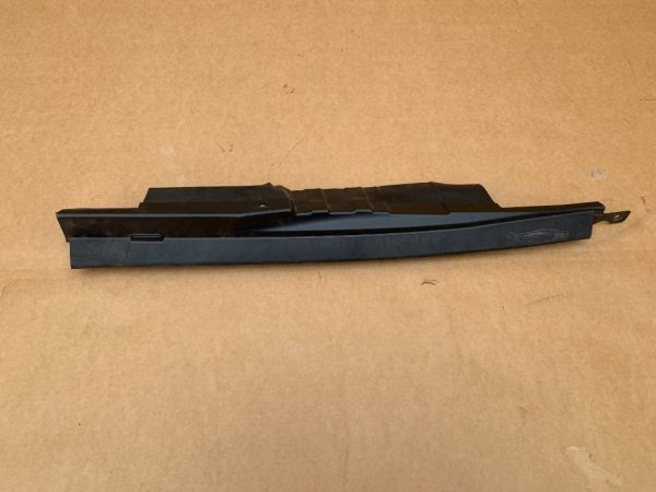 Plastic dreapta fata Ford Mondeo Mk5 2018 DS73-A02078-A - Dezmembrari Auto
