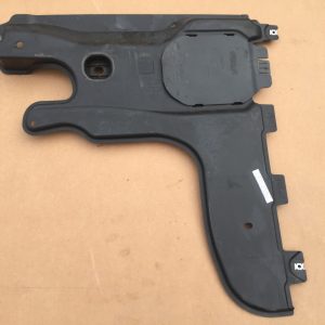 Plastic scut lateral VW Tiguan 2017 5QF825102 5QF 825 102 - Dezmembrari Auto