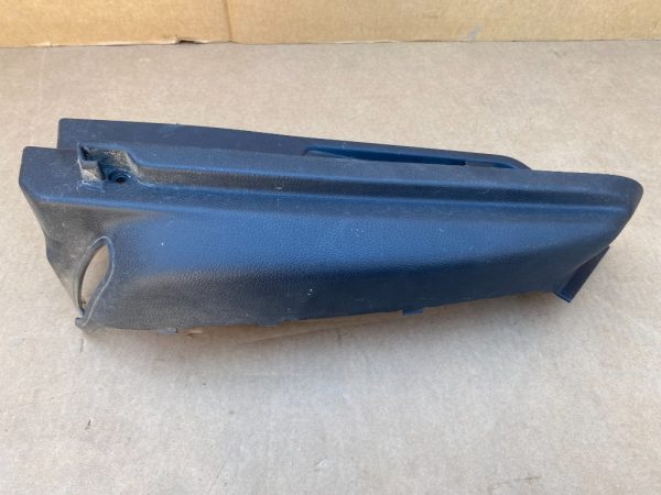 Plastic stanga portbagaj VW Scirocco 1K8867761B 1K8 867 761 B - Dezmembrari Auto