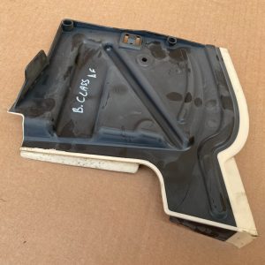 Plastic usa dreapta fata Mercedes B-Class W246 2014 - Dezmembrari Auto