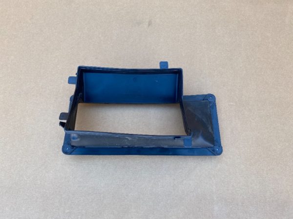 Plastic VW ID3 ID.3 1EA815479B 1EA 815 479 B - Dezmembrari Auto