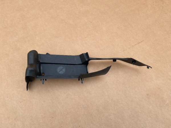 Plastic VW ID4 ID.4 2023 11A819335 11A 819 335 - Dezmembrari Auto