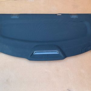 Polita portbagaj cu stop auxiliar VW Jetta 2017 5C6863413P 5C6 863 413 P - Dezmembrari Auto