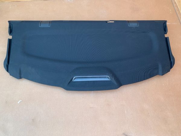 Polita portbagaj cu stop auxiliar VW Jetta 2017 5C6863413P 5C6 863 413 P - Dezmembrari Auto