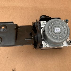 Pompa VW Golf 7 2016 1.6 tdi 3Q0907379AA 3Q0 907 379 AA la 0 km - Dezmembrari Auto