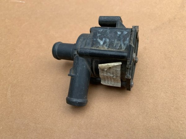 Pompa apa Audi A4 B8 8K0819025S 8K0 819 025 S - Dezmembrari Auto