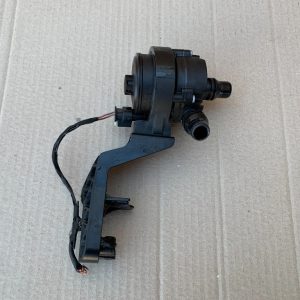 Pompa apa BMW G11 G12 M 760 LXiA seria 7 din 2017 9372723 - Dezmembrari Auto