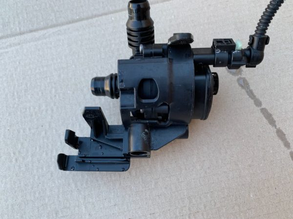 Pompa apa BMW G11 G12 M 760 LXiA seria 7 din 2017 2724959 - Dezmembrari Auto
