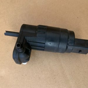 Pompa apa spalare parbriz VW Golf 7 1K6955651 1K6 955 651 la 0 km - Dezmembrari Auto