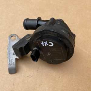 Pompa apa VW Golf 7 1.6 tdi 5Q0965567J 5Q0 965 567 J la 0 km - Dezmembrari Auto