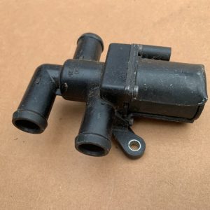 Pompa apa VW Golf 7 1T0820036D 1T0 820 036 D - Dezmembrari Auto