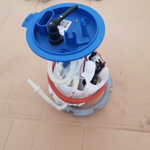 Pompa benzina din rezervor VW Golf 7 1.4 tsi 5Q0919051BK 5Q0 919 051 BK - Dezmembrari Auto