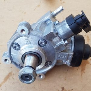 Pompa de inalta presiune VW Passat B8 2.0 tdi 04L130755E 04L 130 755 E - Dezmembrari Auto