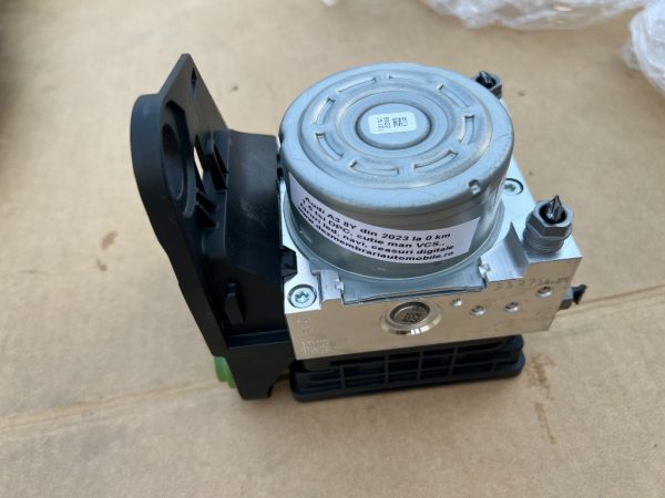 Pompa la 0 km Audi A3 8Y din 2023 5WA614517BL 5WA 614 517 BL - Dezmembrari Auto