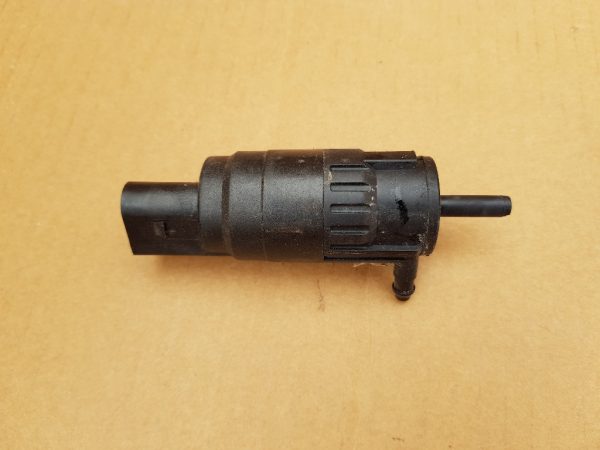 Pompa lichid parbriz VW Passat CC 2016 1K0955651 1K0 955 651 - Dezmembrari Auto