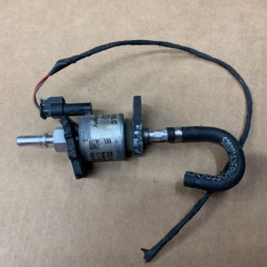 Pompa motor webasto Audi A4 B8 8K0963303 8K0 963 303 - Dezmembrari Auto