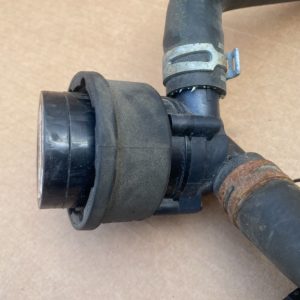 Pompa recirculare apa webasto VW Passat B8 2.0 tdi 9025973A - Dezmembrari Auto