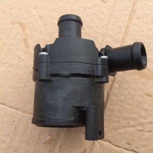 Pompa recirculare apa VW Polo 2019 1.0 TSI DKZ 5G0 965 501 5G0965501 - Dezmembrari Auto